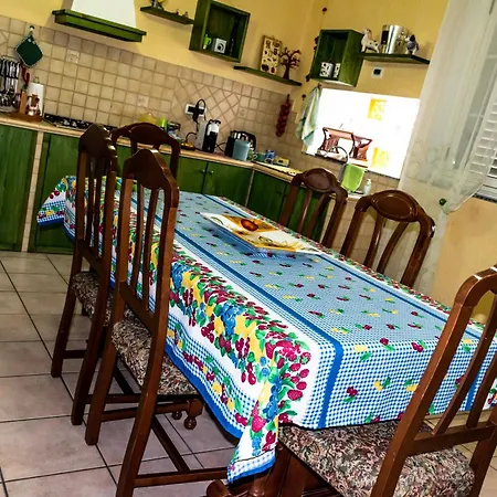 Oda ve Kahvaltı La Culla